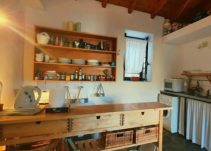 Traditional Hillside Prázdninový dům